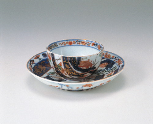 Small bowl with flowering plants and landscape design in overglaze polychrome enamels