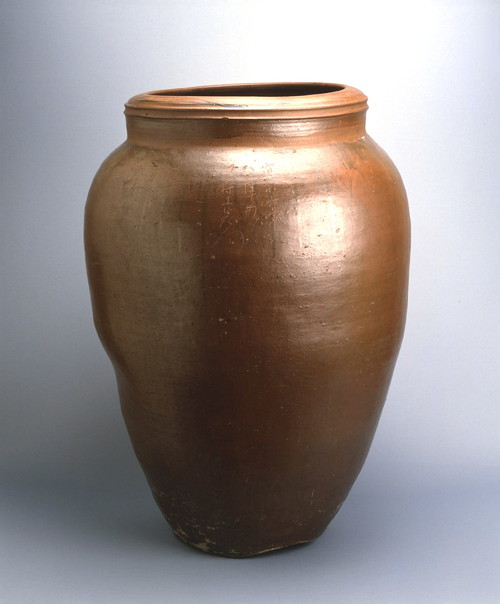 Large jar in brown glaze