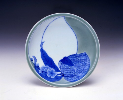 Dish with peach design in underglaze cobalt blue and celadon glaze