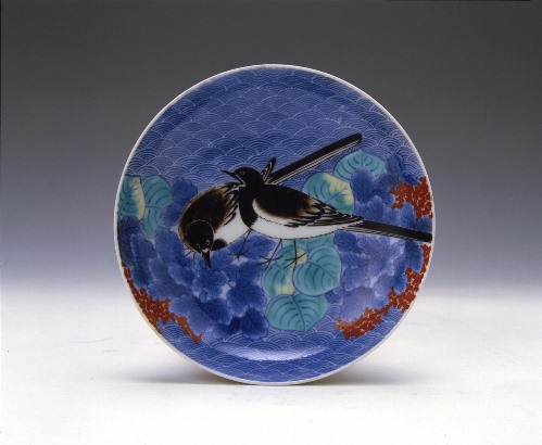 Dish with wagtail design in overglaze polychrome enamels