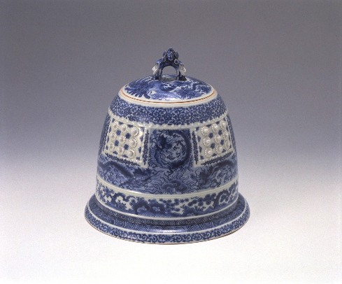 Temple bell-shaped water container with dragon and phoenix design in underglaze cobalt blue