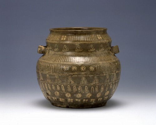 Eared water jar with inlaid design, <i>Mishimade</i> type