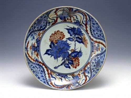 Large dish with phoenix and peony design in overglaze polychrome enamels