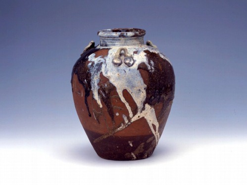 Jar with three ears in brown glaze and straw-ash glaze