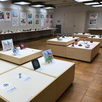 西松浦郡小・中学校学童美術展覧会が開催されています(~2/2)