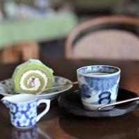 Take a break and enjoy tasty coffee with real antique Arita porcelain at the Café Terrace Aya!