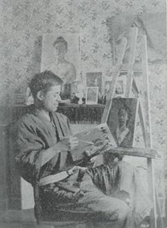 久米桂一郎肖像写真(アトリエにて)久米美術館提供.jpg